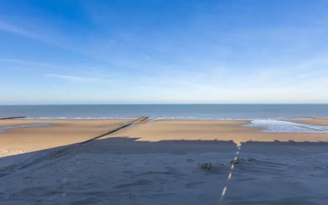 Bright Apartment on the 7th Floor