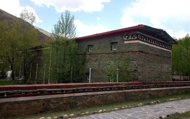 Zhi Shang Hua Ka Holiday Hotel