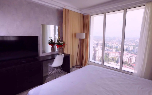 33rd floor luxury apartment spa & fitness