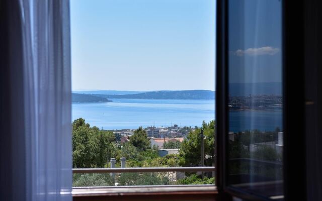 Beautiful Home in Kastel Sucurac With 3 Bedrooms, Wifi and Outdoor Swimming Pool