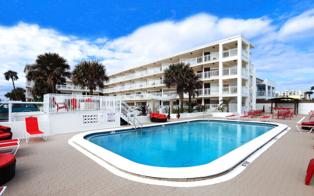 Chateau Mar Beach Resort