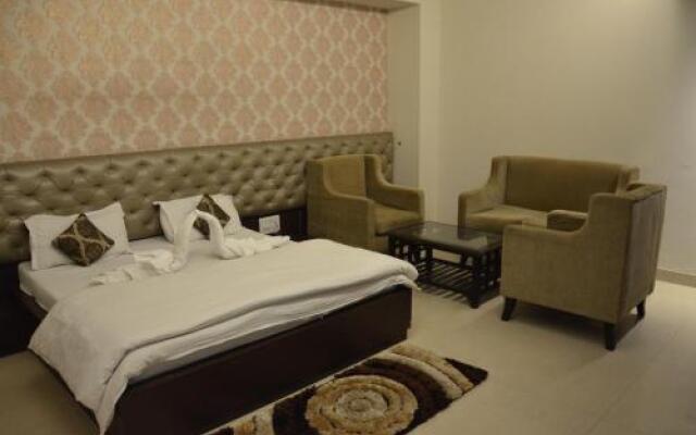 Hotel Aroma Inn
