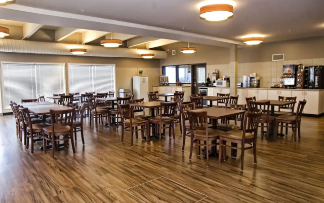 Lakeview Inns & Suites - Brandon