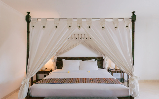 Legong Keraton Beach Hotel