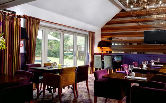 Henley Hotel