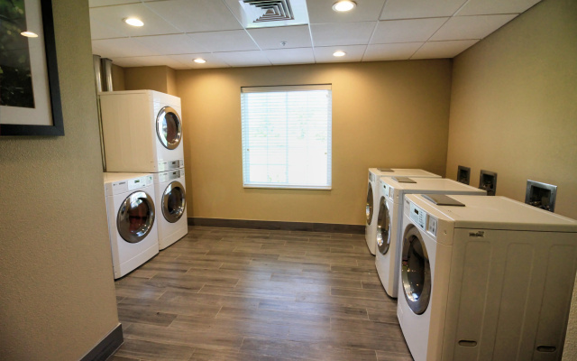 Candlewood Suites Memphis East by IHG