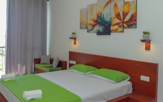 Traveller's Hotel Hikkaduwa