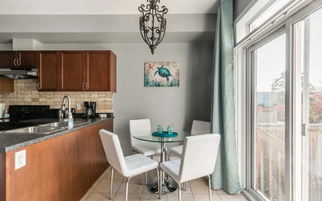 GLOBALSTAY. Luxury 3BR Townhomes with HOT TUB, Gym, BBQ