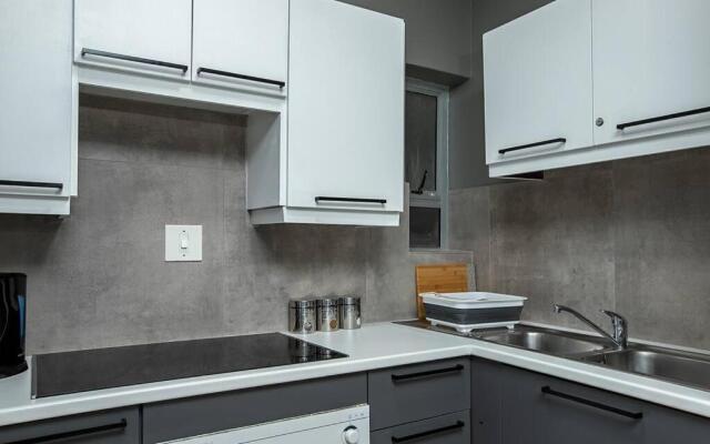 St Tropez 1 Bedroom Sandton Residence