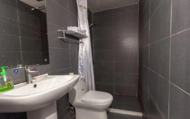 Kunshan Holiday Express Hotel