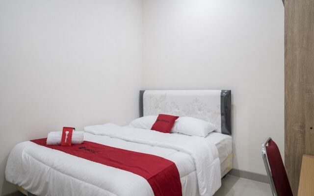 RedDoorz @ Bandengan Jakarta