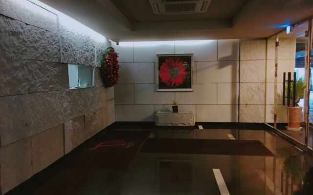 Tara Hotel