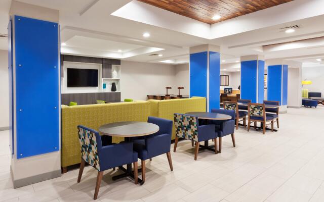Holiday Inn Express Dothan North by IHG