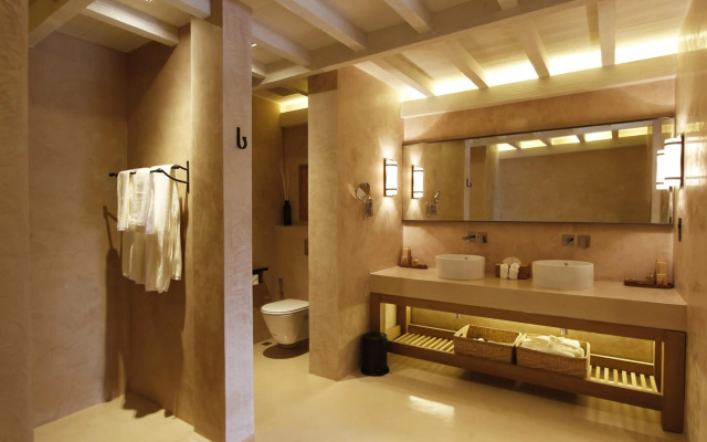 Town Square Suites by Toscana Valley
