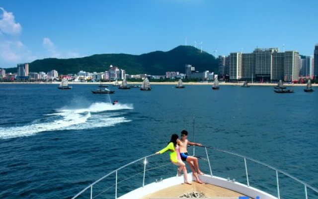 Q Jia · Pinyi Villa (Yangjiang Hailing Island Shili Yintan Store) – People – Yangjiang