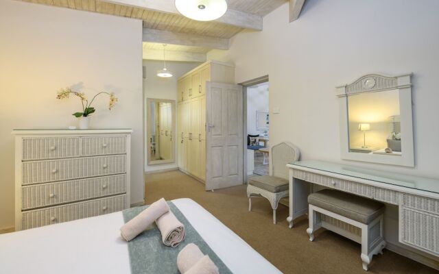 San Lameer Villa Rentals 2702