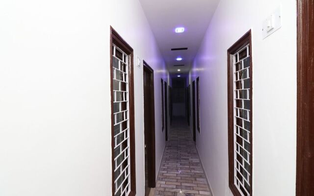 Oyo 23004 Hotel Sheraton Inn