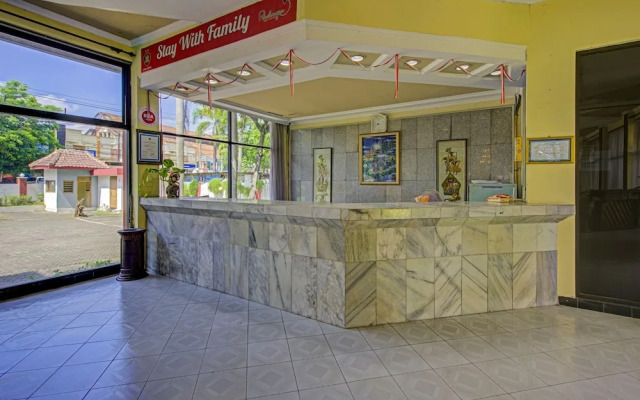 Hotel Istana by OYO Rooms