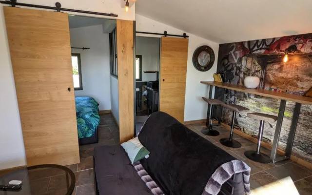 Dépendance de Charme en Provence