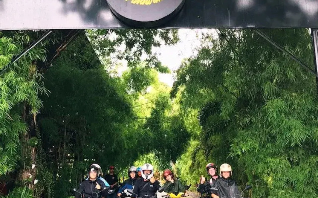 Cafe Moto Hostel