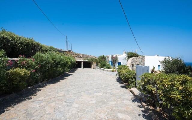 Mykonian Luxury Villa Victoria with Pool