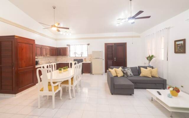Casati Golden House, Great Pool & Garden!