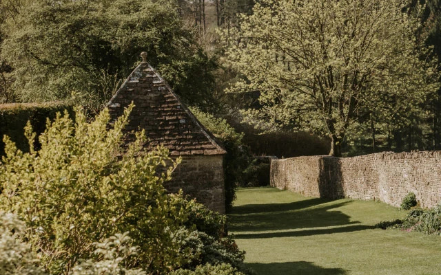 Coombe End Manor