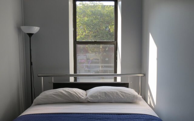Uptown Manhattan Deluxe Apartments