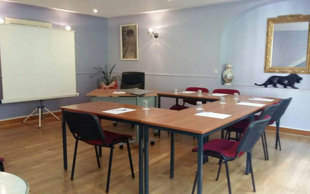 Hostellerie Du Lys - Hôtel & Restaurant