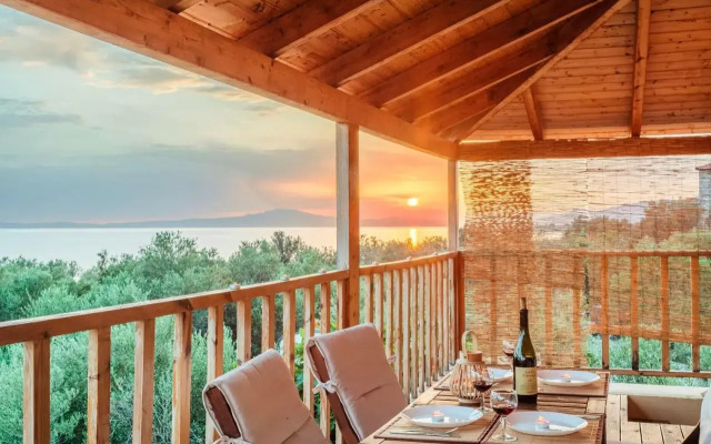Selinitsa Stone Residence - Mani Poolside Retreat