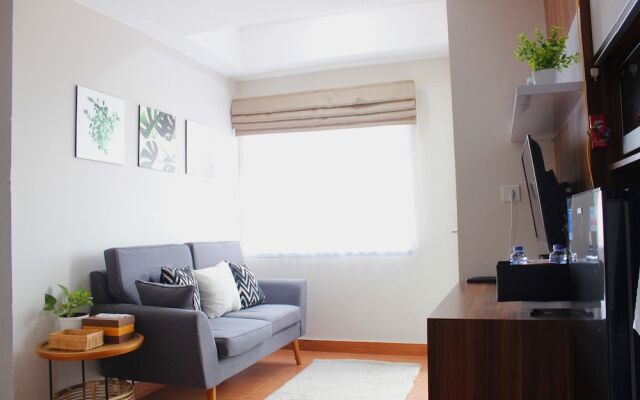 Comfy 2BR Apartment at Grand Asia Afrika Residence