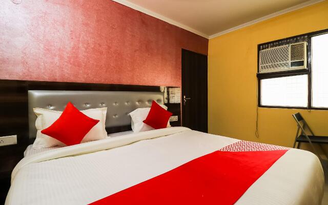 OYO 61264 Hotel Royal Orbit