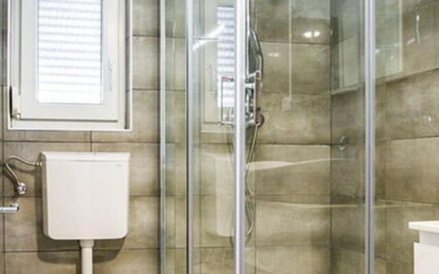 Apartments Zdeslav in Rogoznica