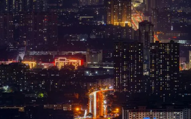 Vienna Hotel (Pingdingshan Weidong District Wanda Plaza) – Outside – Pingdingshan