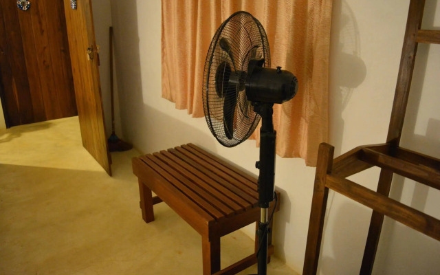 Roshanne Beach Resort