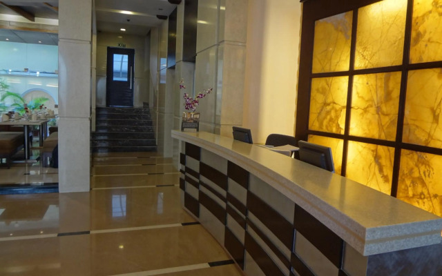 Grand Residency Hotel & Serviced Apartments