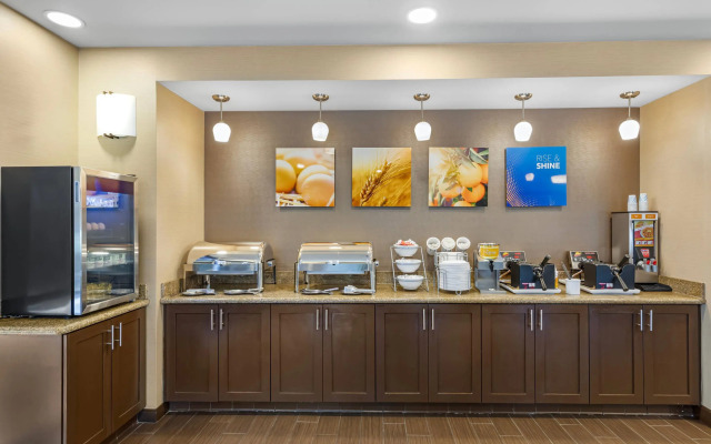 Comfort Suites Ontario Airport Convention Center