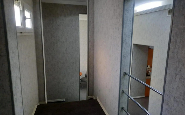Apartament on Nizami street 6 rooms