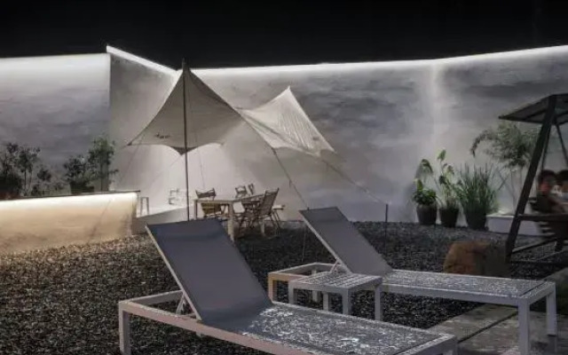 Anji Yunshang Grassland Jinshuiloutai Homestay