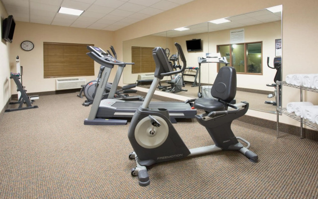 Holiday Inn Express Hotel & Suites Las Vegas by IHG