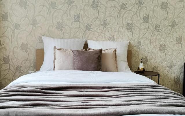 Seven Winds Aparts на 2-й пер.  Мира 24