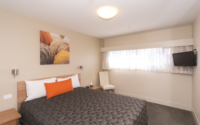 The Old Woolstore Apartment Hotel