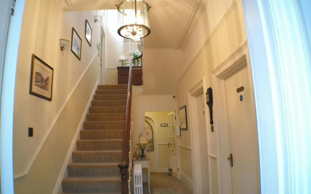 Kingston House