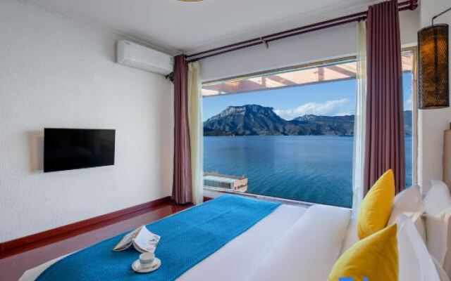 Lake View Hotel