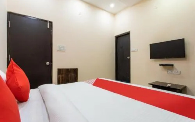 Hotel Pushpwant by OYO Rooms