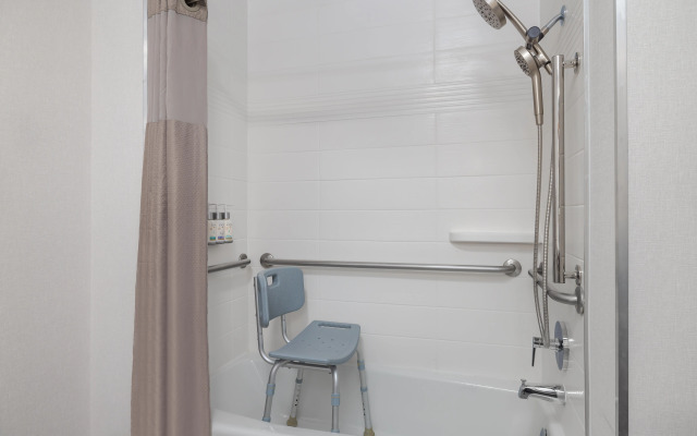 Garner Hotel Boise Airport by IHG