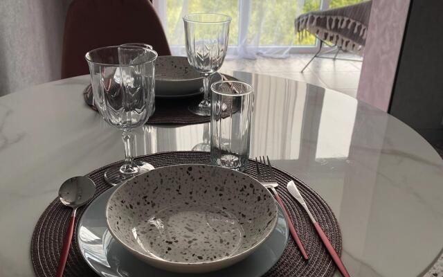 Apartmenty Atmosphera na Suzdalskoy