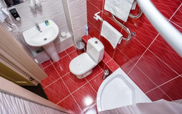 Sportivno-Gostinichnyij Kompleks Zima-Leto Hotel