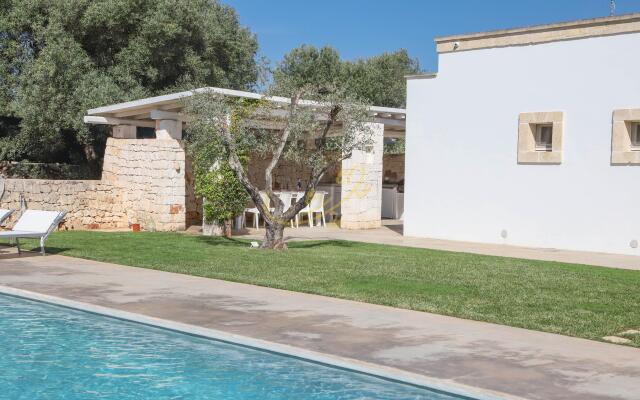 TD Dimora del Giglio with Organic Garden with Pool