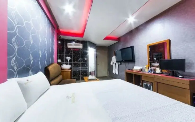 Ansan Boom
